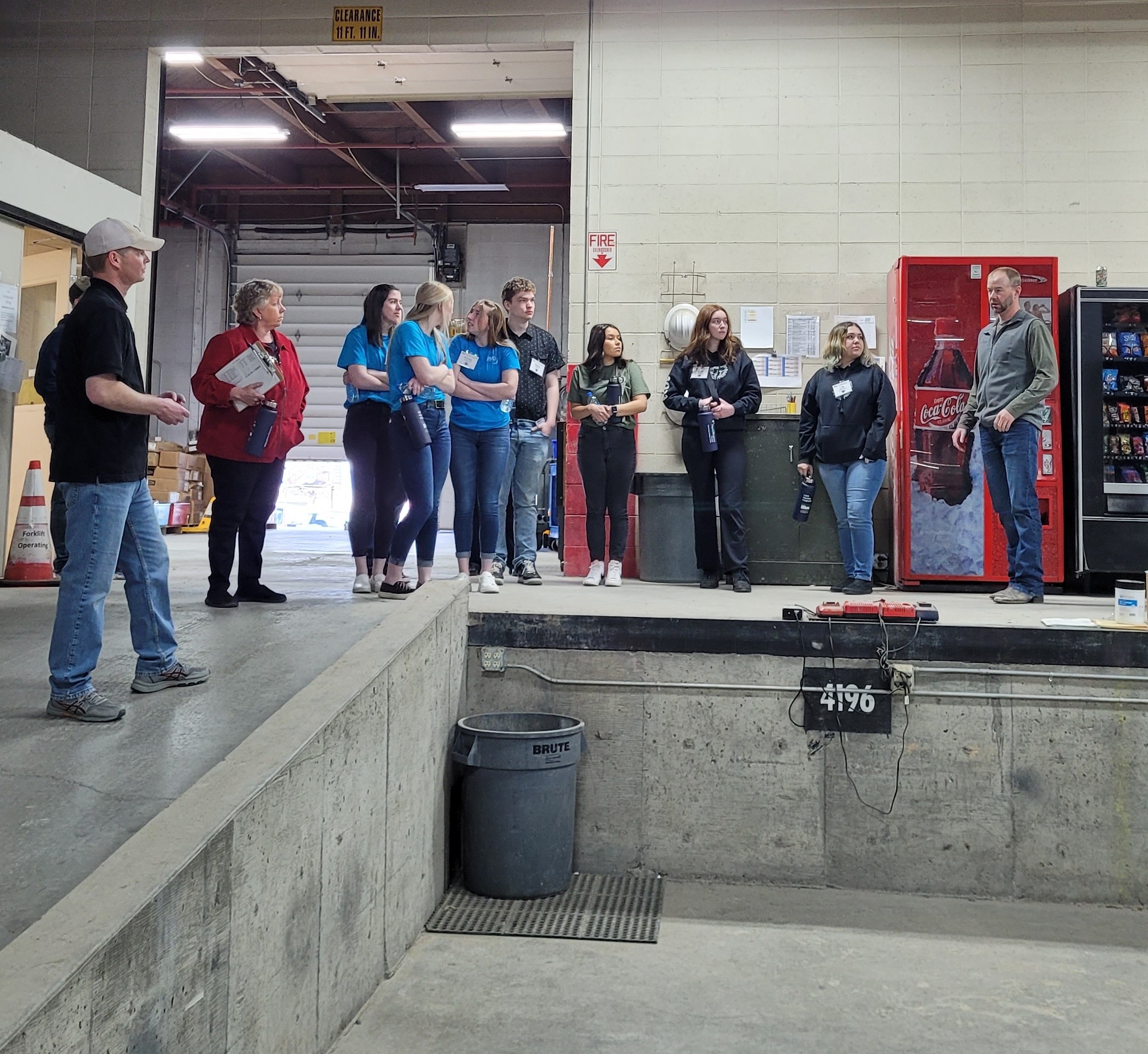 Northwest Energy worksite tour with JMG students